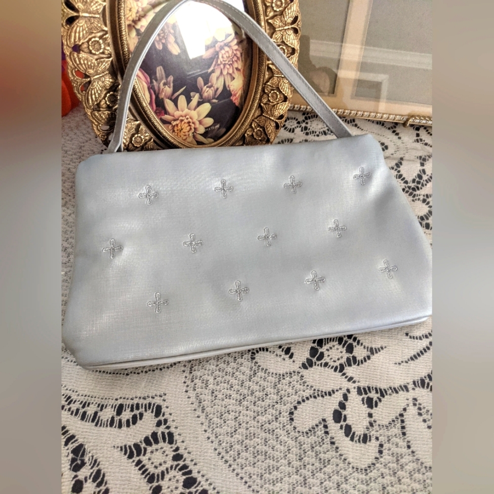 Avon Vintage Clutch Bag Purse Cosmetic Makeup Travel Silver Wedding Party